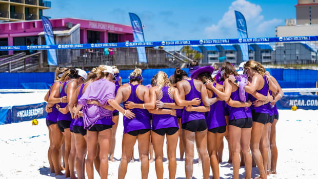 Twitter: @TCUBeachVB